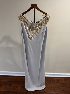 St. John Couture 94% Silk Double Crepe Gown w/ Sequin Floral Appliqué (Size 12)